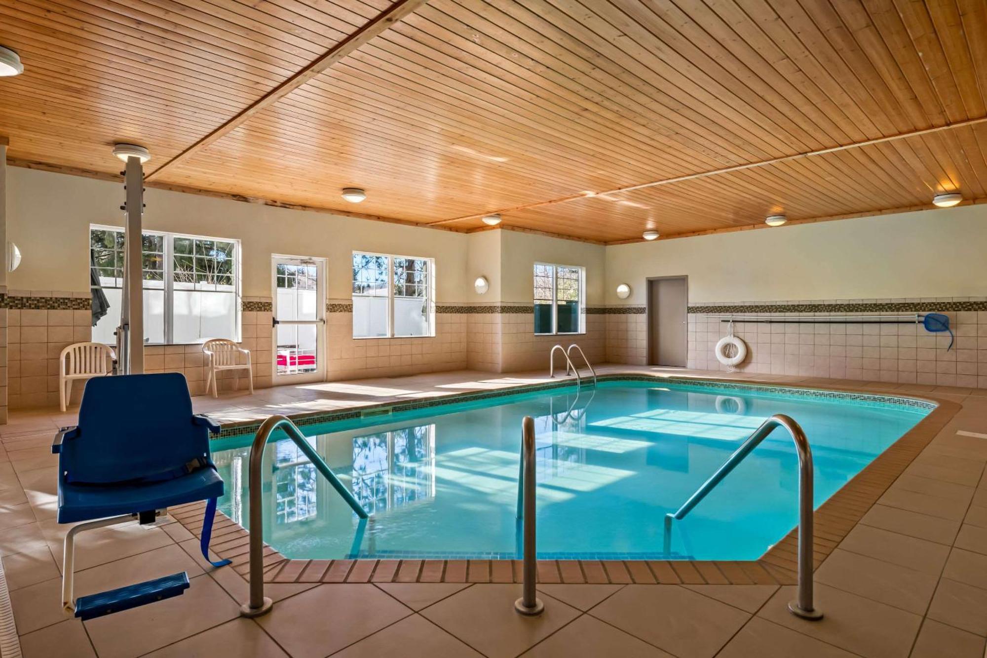 Country Inn & Suites By Radisson, Red Wing, Mn מראה חיצוני תמונה